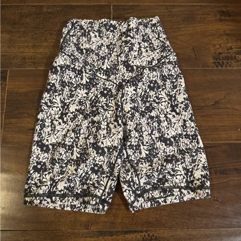 Women’s Offline by Aerie Biker Shorts Small